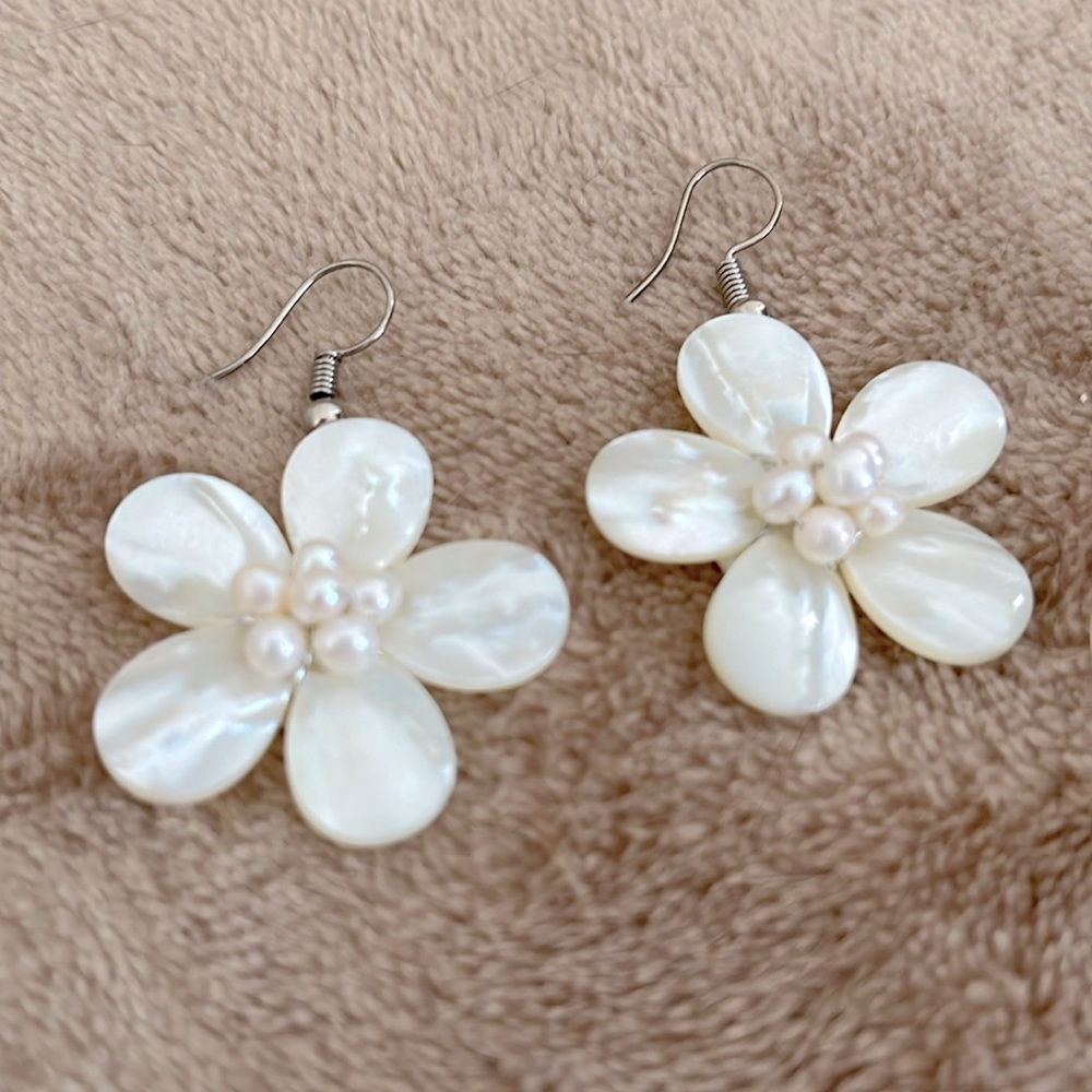 AveraVida Earings